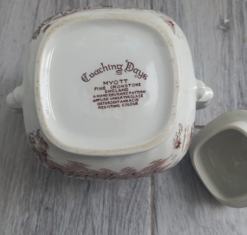 MYOTT ENGLAND Fine Ironstone Coaching Days SUGAR BOWL + LID White And Brown - Picture 6 of 13