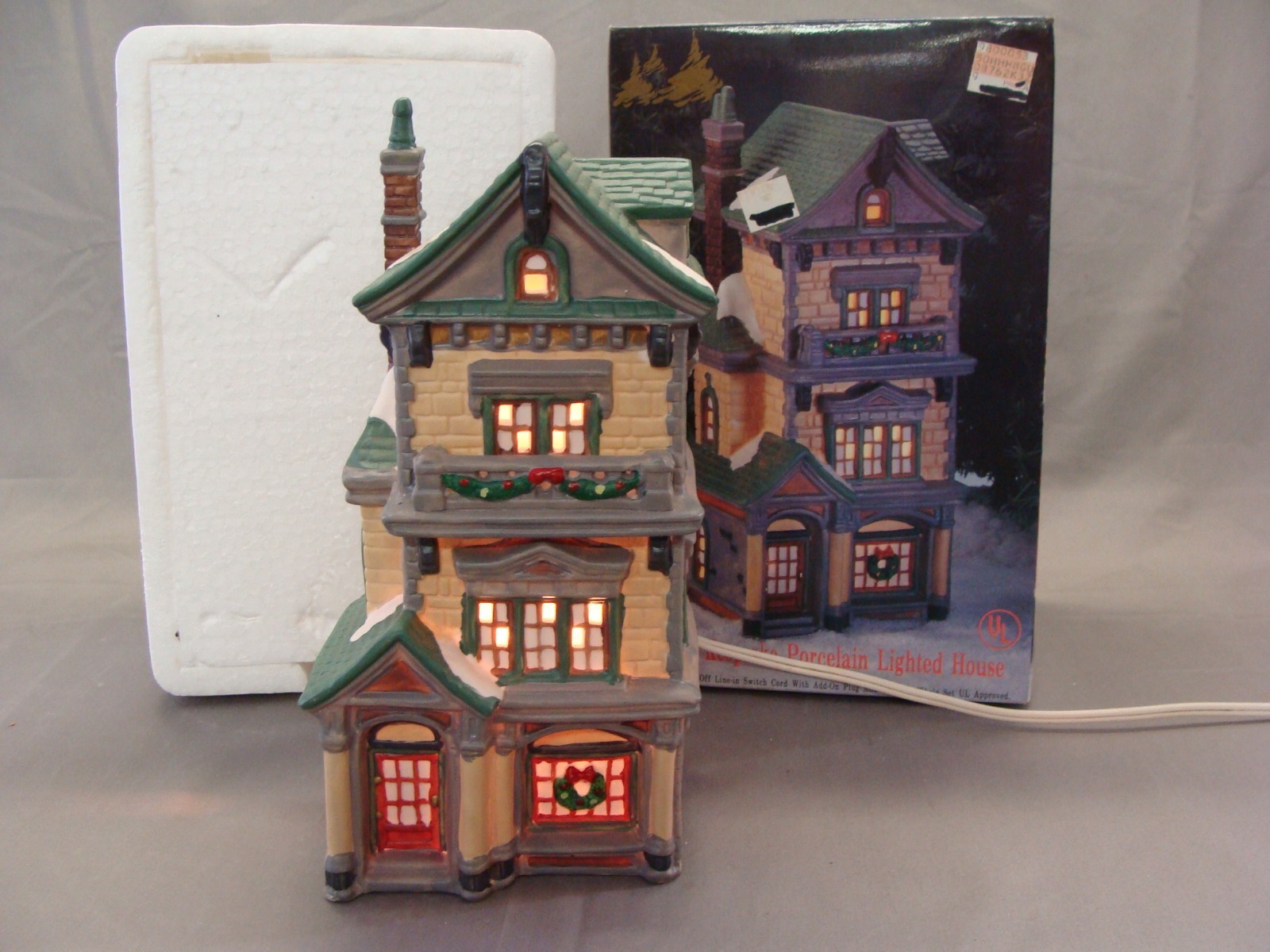 1994 O'well Novelty Dickens Keepsake "3 Story House" Porcelain Lighted