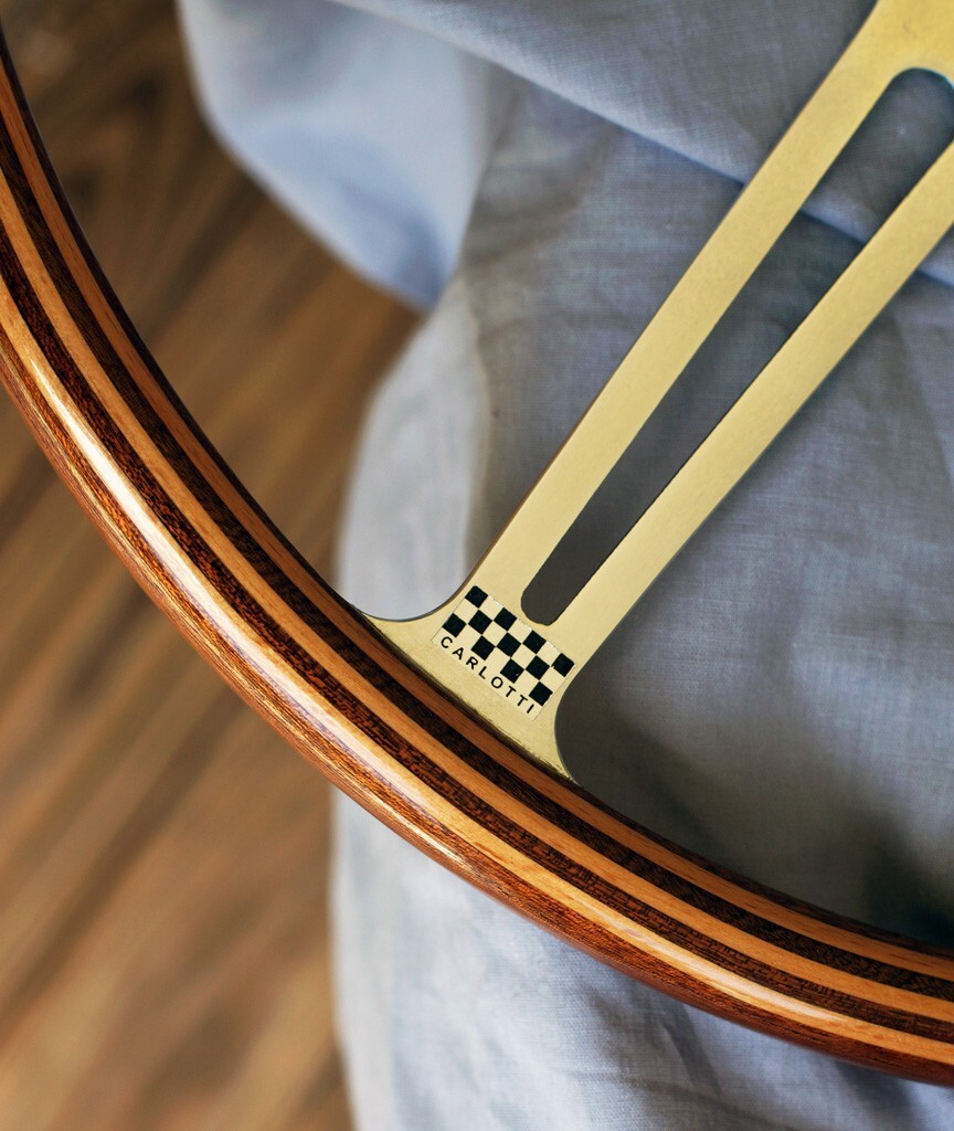 Wood Steering wheel restoration; Nardi, Porsche, Ferrari, Maserati, Lamborghini