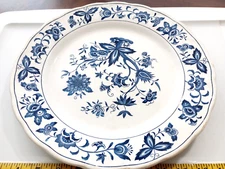 Vintage 1960s Harmony House round glazed serving plater