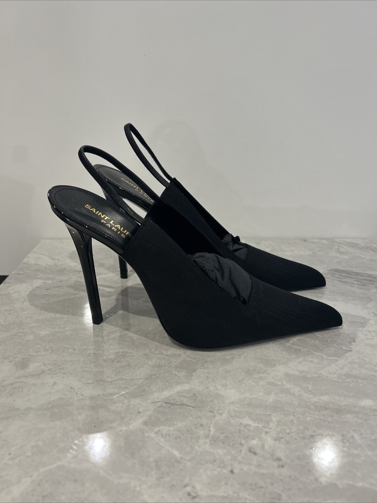 Tacchi donna SAINT LAURENT Raven raso slingback taglia UK 5 EU 38 PREZZO AL PUBBLICO: £ 740 #379