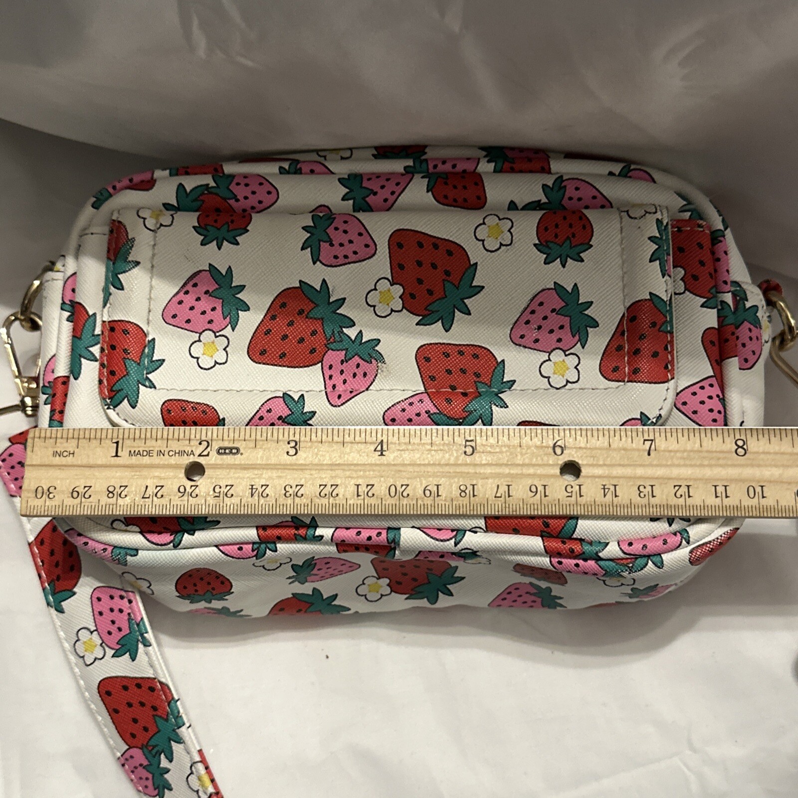 Strawberry Pattern Purse Camera Sling Shoulder Ba… - image 9