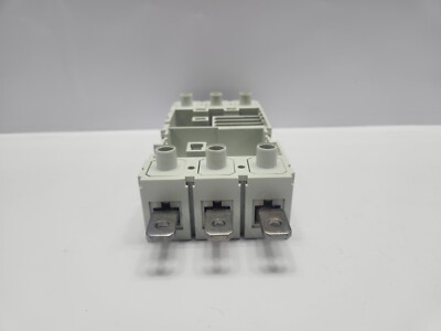 ABB FIXED PART PLUG-IN FOR CIRCUIT BREAKER TMAX 3-POLE ABB FIXED PART PLUG-IN FOR CIRCUIT BREAKER TMAX 3-POLE