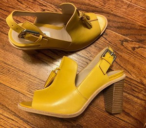 clarks sandals womens yellow