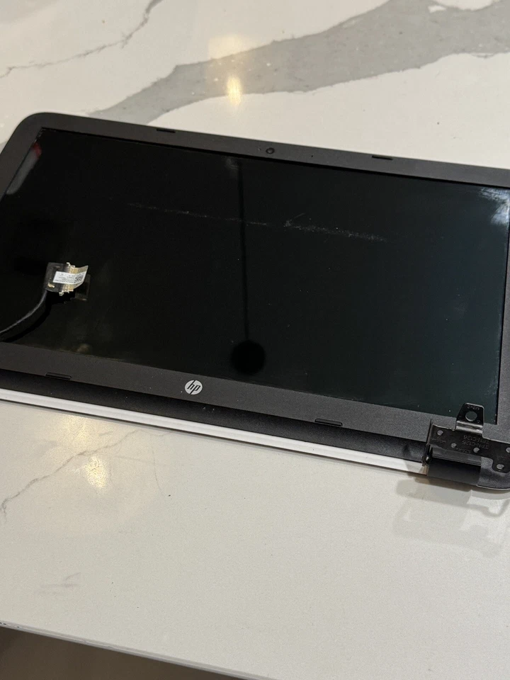 FUNDA TRASERA LCD HP 15-BN070WM 864542-001 AP1O20001N1 15-BN (AE22-DD34) Foto 3 de 3