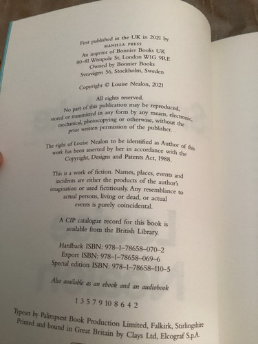Louise Nealon Snowflake hb hand signed 1st edition new - Picture 6 of 6