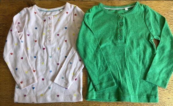 Girls Mini Boden 2 Pc. Lot Henley Shirts-Sz. 4-Pink Hearts & Green-EUC