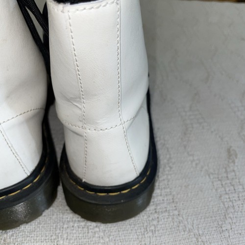 Dr. Martens Women’s Ankle Boots Size 5 M White Leather Grunge Streetwear Party - Picture 12 of 12