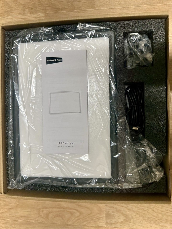 Neewer 192 LED Video Light Panel 20W Ultra Thin Bi Color Dimmable Soft ...