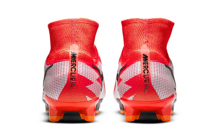 Size 8.5 - Nike Mercurial Superfly 8 Elite CR7 FG Chile Red for
