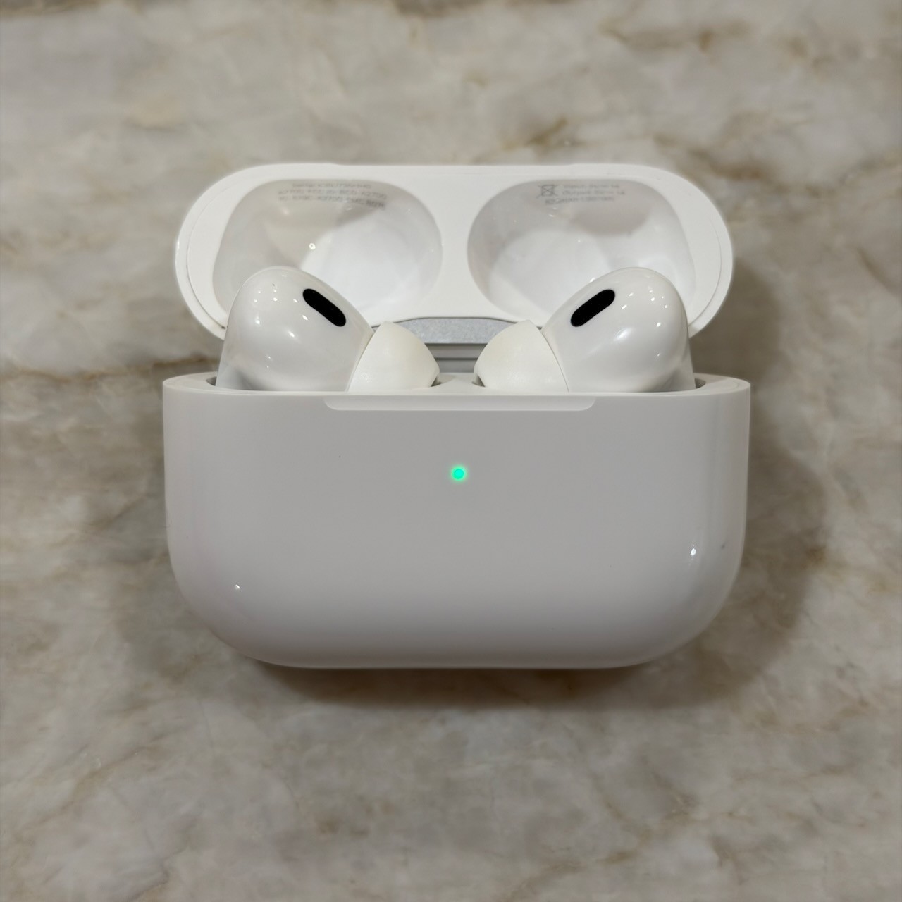 Apple AirPods Pro 2 (2nd Generation) - Excellent Condition - Lightning Case-image
