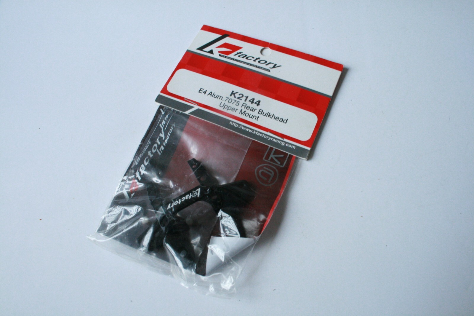K-Factory Aluminium Rear Bulkhead Upper Mount For Team Magic E4 D - K214