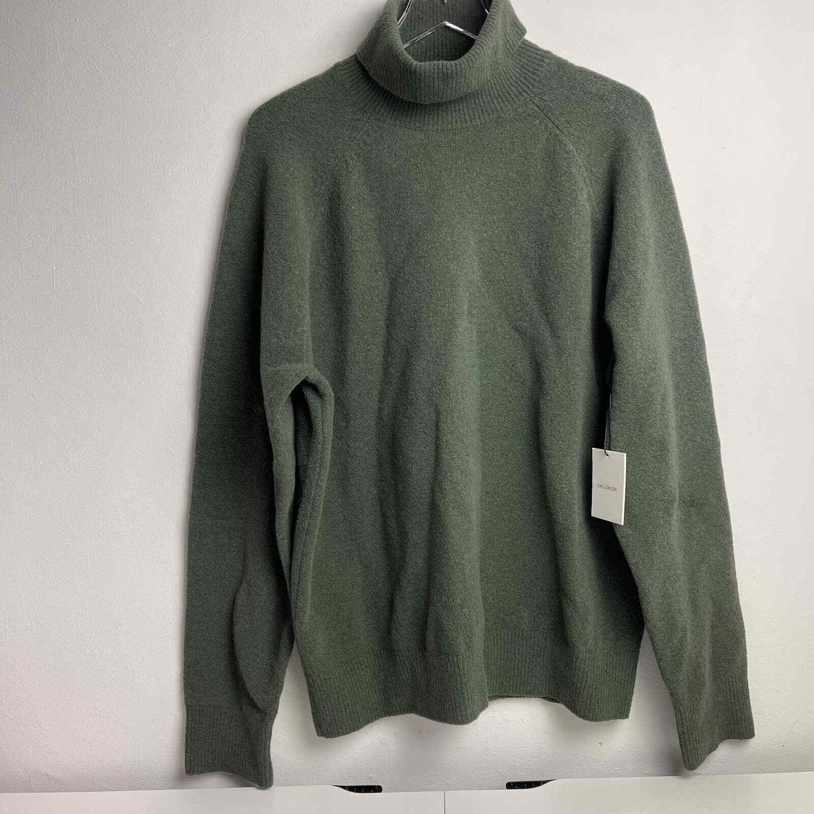 Foto 1 di 10