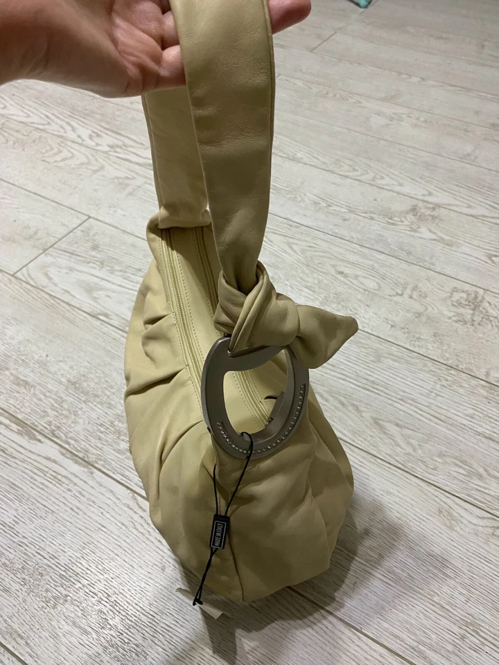 Bolso de cuero Fabrizio Poker con cristales de Swarovski Foto 3 de 4