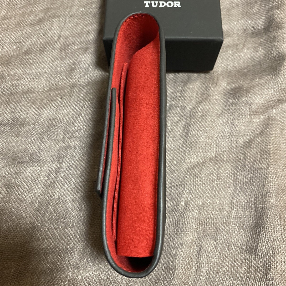 TUDOR （チューダー） トラベルウォッチケース TUDOR Watch