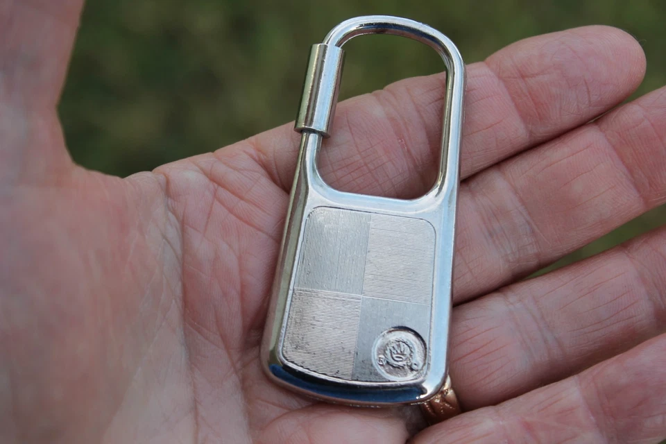 Porta llaves de coche Chrysler vintage Foto 3 de 4