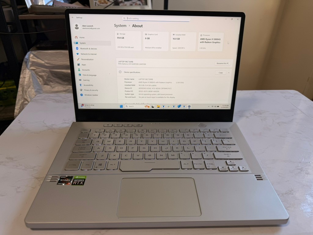 ASUS ROG Zephyrus G14 14" Ryzen 9-5900HS 3.3GHz 16GB RAM 1TB SSD RTX 3060 144Hz