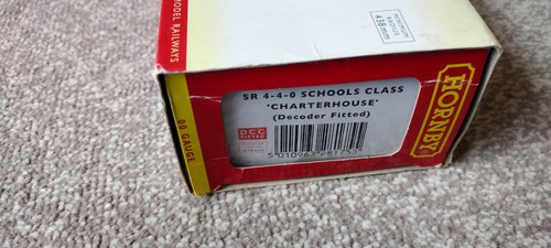 HORNBY R2742 SR SCHULEN KLASSE 4-4-0 LOK 903 "CHARTERHOUSE" - Bild 2 von 11
