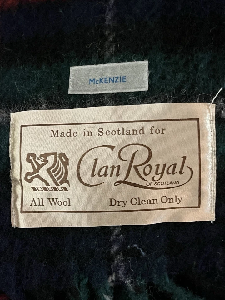 Clan Real de Escocia Multicolor Tiro de Lana a Cuadros 73”x55” con Flecos McKenzie Foto 3 de 3