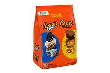 REESE'S Miniatures Oreo and Original Peanut Butter Cups Candy, 48.8 oz.
