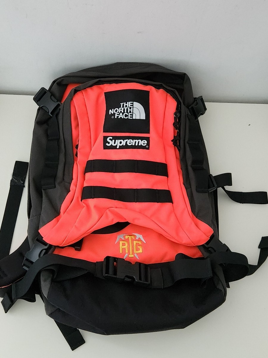 SS20 Supreme x The North Face RTG backpack red TNF bag 2 in SS20 Supreme x The North Face RTG backpack red TNF bag 2 in