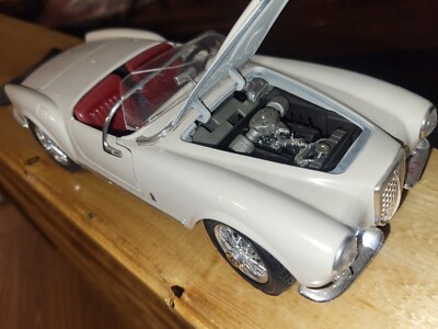 BBURAGO Broken Windshield 1955 LANCIA AURELIA SPIDER CONVERTIBLE 1:18 DIECAST