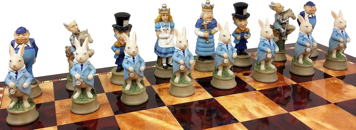 Alice in Wonderland Fantasy Chess Men Set W/ 18