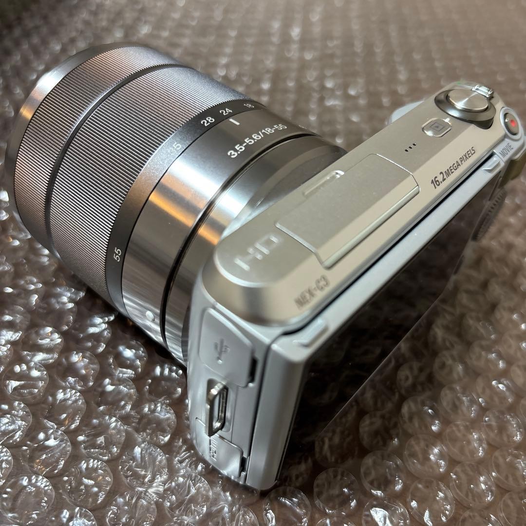 Sony Alpha NEX-C3 Digital Camera Double Lens Kit E16mm E18-55mm
