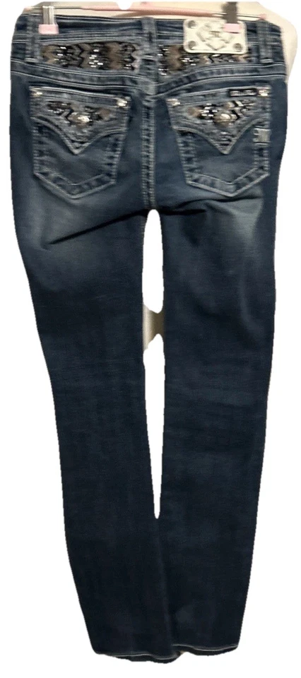 Pantalones de mezclilla Miss Me para niñas talla 14 ajustados con bolsillos adornados Foto 3 de 4