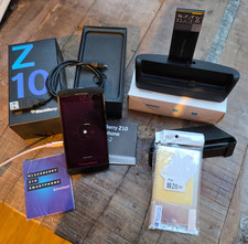 BlackBerry Z10 16GB Schwarz (Ohne Simlock), ohne Ladegerät,  Ersatzakku, + Extra