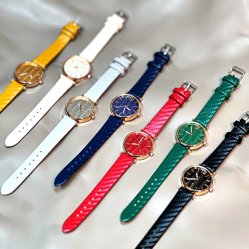 New Ladies Wristwatches Luminous Women Watches Casual Leather Strap Quartz Watch