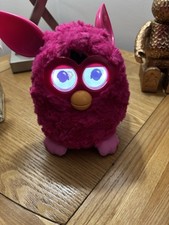 ***HASBRO 2012 FURBY HOT PINK FUSCHIA INTERACTIVE ELECTRONIC TOY PET*** VGC