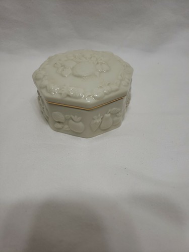 Vintage LENOX Fine China Fruits Of LIFE" Cream With Gilded Edge Trinket Box - Picture 5 of 8