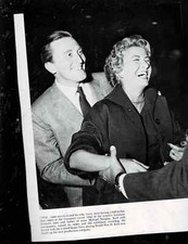 SUPER RARE!! 8X10 1940s ORIG BOOK PHOTOKIRK DOUGLAS & WIFE ROMERO & R REAGAN!!