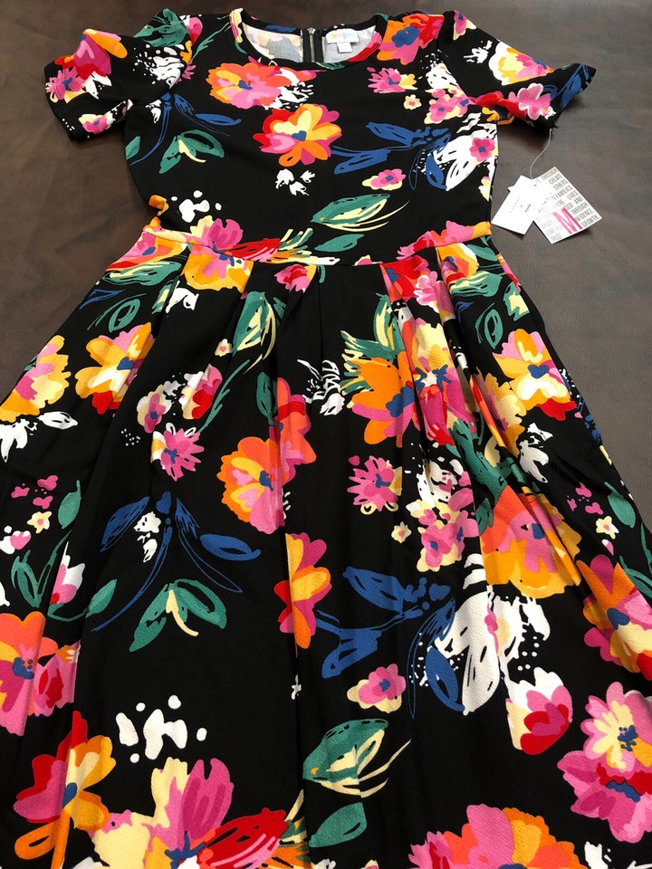 Robe Amelia LuLaRoe Taille S – Motifs Fleurs Multicolores, Noir/rouge/bleu/vert Lime, NEUF Avec étiquettes