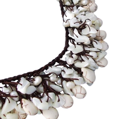 Clusters Teardrop White Turquoise White Pearl Necklace - Picture 2 of 2