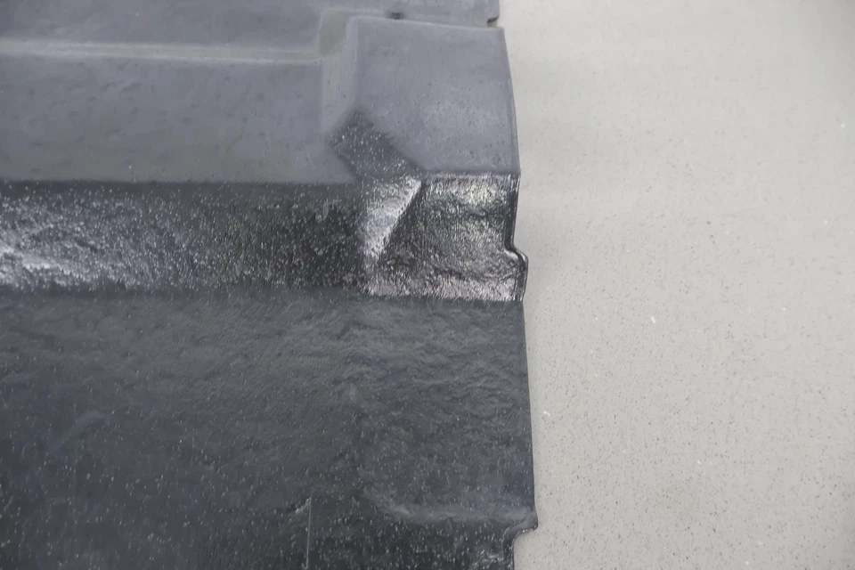 2022-2023 Jeep Grand Wagoneer OEM Radiator Lower Seal (68419748AA) - Image 3 of 4