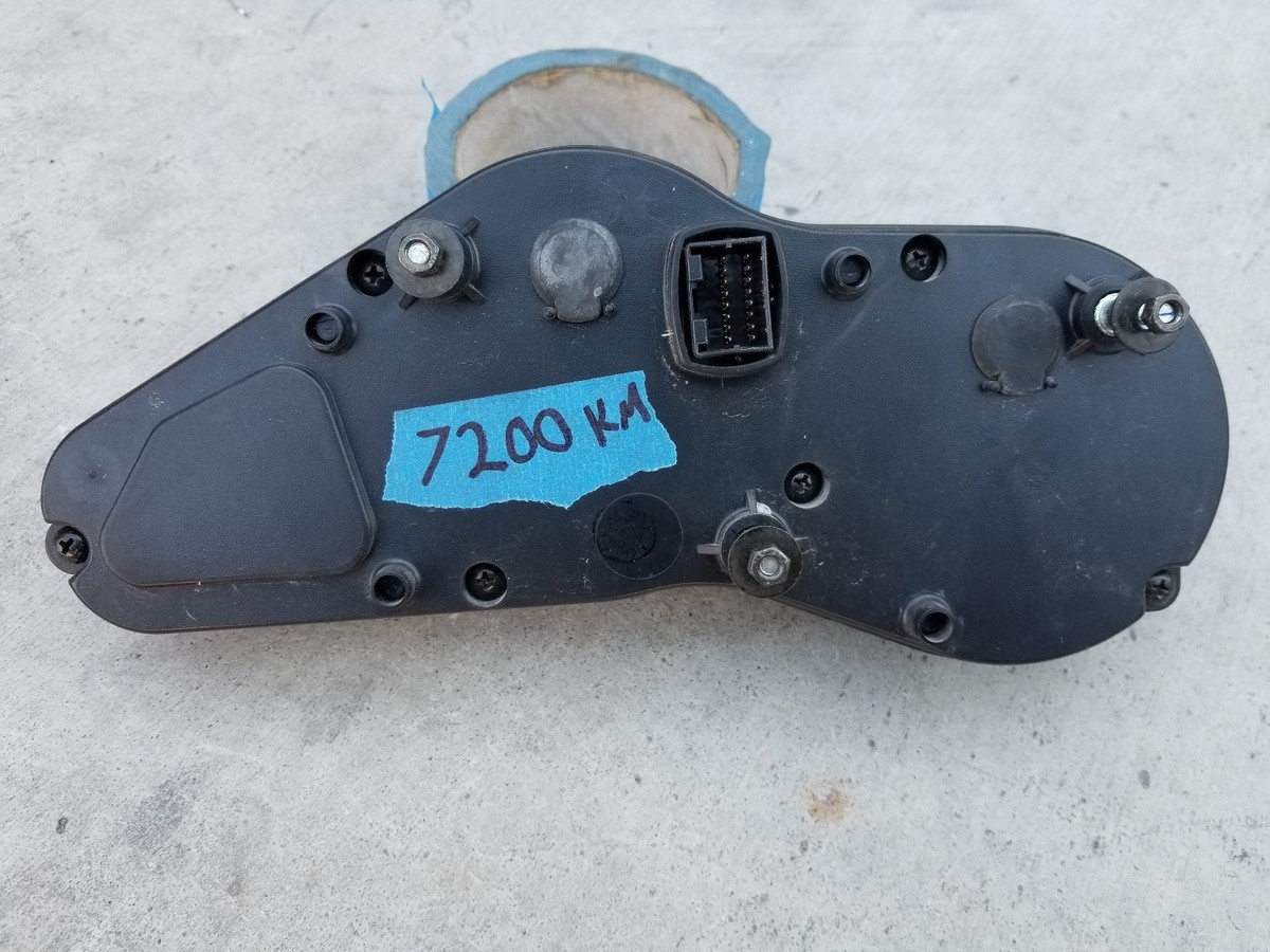 98 99 KAWASAKI ZX600G ZX600 SPEEDO W/7200 km GAUGES DISPLAY