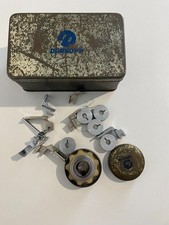 Vintage Blechdose D&uuml;rkopp f&uuml;r N&auml;hzeug mit Inhalt N&auml;hmaschinenzubeh&ouml;r