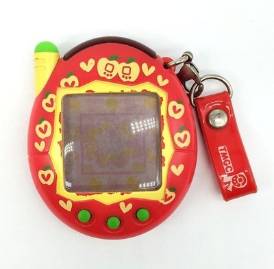 Bandai Tamagotchi Connection V3 Akai Red Series Apple Virtual Game Japan Used