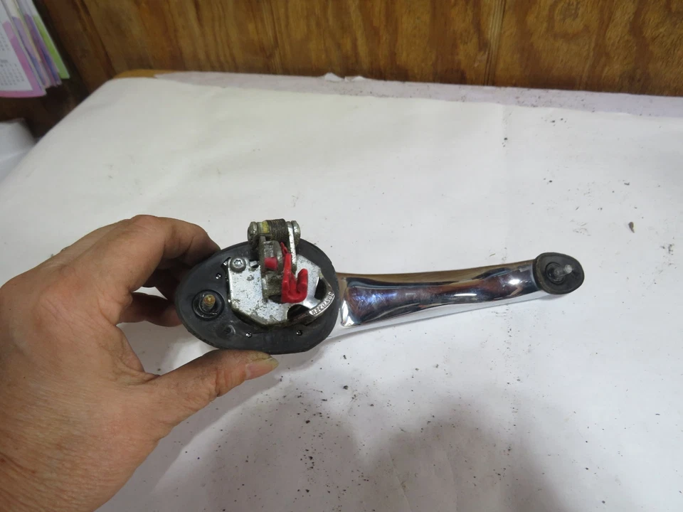 05 CHRYSLER PT CRUISER MANIJA PUERTA INTERIOR PASAJERO DERECHO R DERECHO CROMO Foto 3 de 4