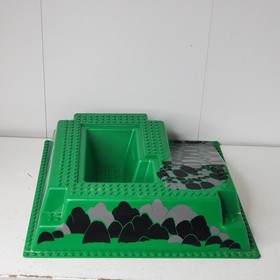 Vintage LEGO Raised Baseplate 2552 From 6081 King&rsquo;s Mountain Fortress Green