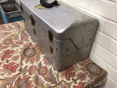 VINTAGE MY BUDDY TACKLEMASTER TACKLE TOOL BOX 20” X 11” TALL X 9 1/2” DEEP - Picture 6 of 13
