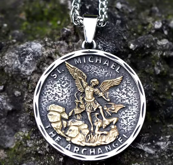 Collar Arcángel San Miguel Hombre - Colgante Protección Acero Inoxidable Foto 2 de 4