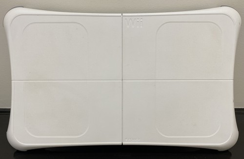 Nintendo Wii U /Wii BALANCE BOARD White In Good Condition