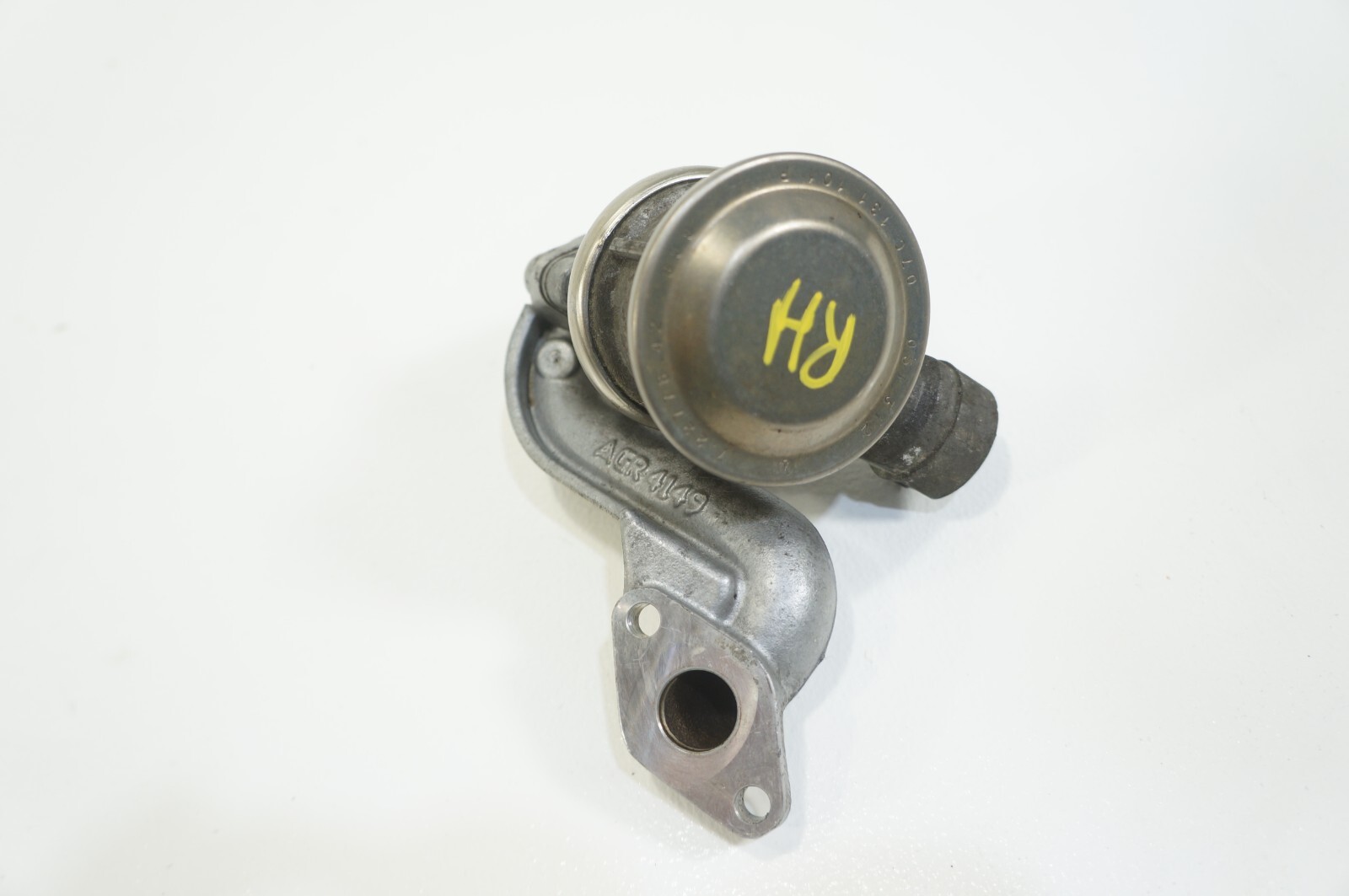 06-18 Bentley Continental W12 Passenger Side Air Pump Check Valve EGR Emission