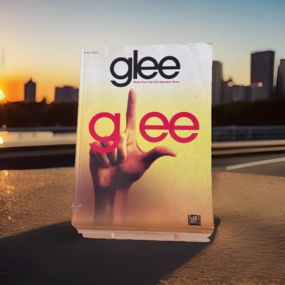 Glee Easy Piano Songbook Music From FOX Television Show Hal Leonard