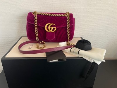 Gucci GG Marmont Samt Matelassé lila Schultertasche/ Crossbody,  GG-Logo, TOP!