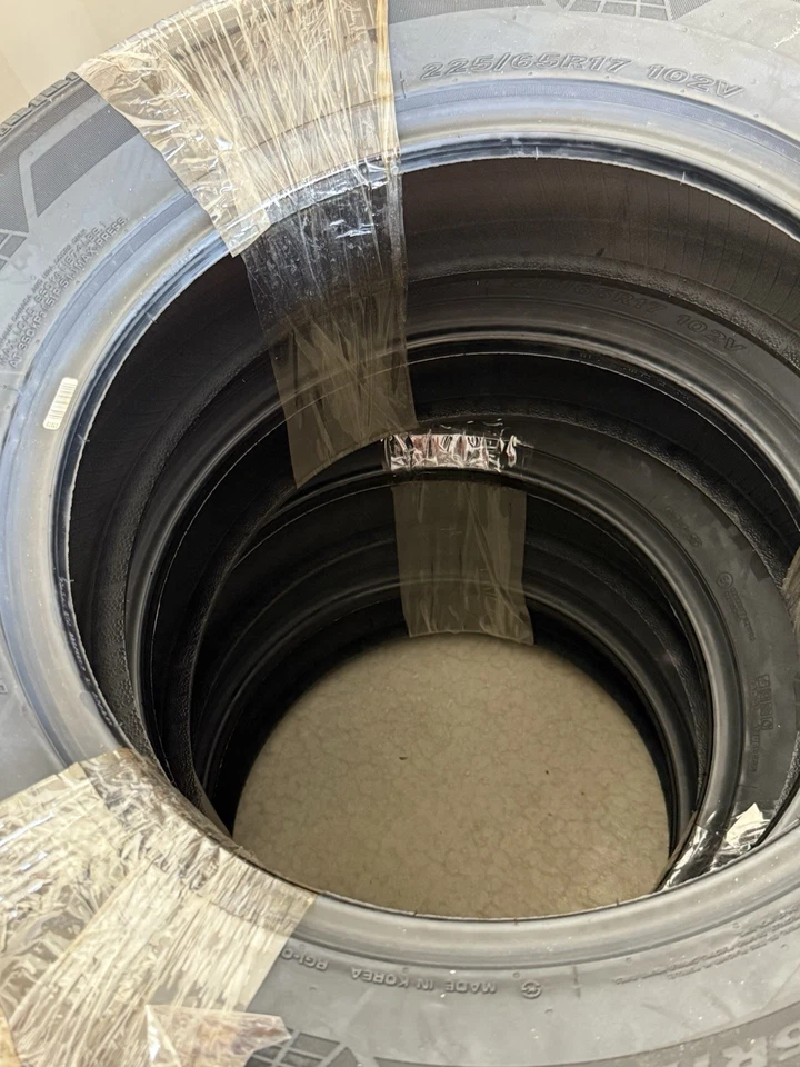 Novo em folha 4 Nexen Gtx 225/65R17 - preço é para 4 - Imagem 2 de 3