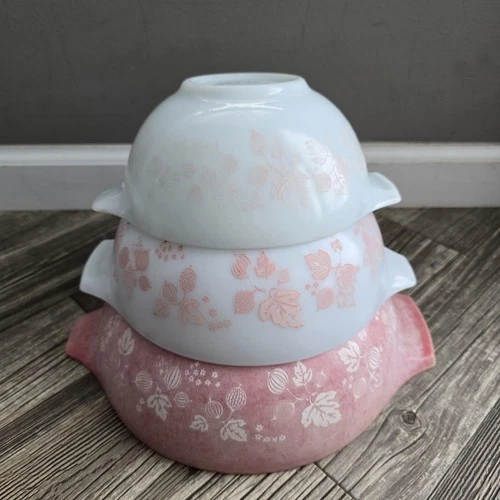 PYREX Pink Gooseberry Cinderella Mixing Bowl 3 Pc. Set - 442, 443, 444 Vintage